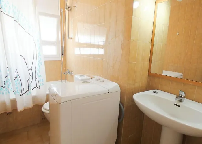 Apartment Bora 4-a Roses